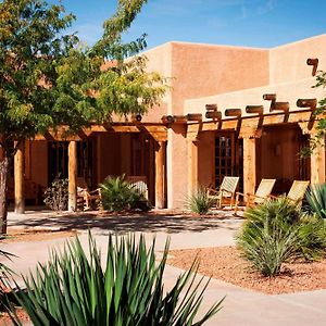 Courtyard Page At Lake Powell